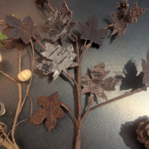 Autumn Wire Wreath Decor Accents Acorn Pumpkin Fall Leaves - Picture 4 of 14